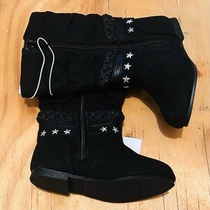 Stylish Black Kids Boots with Star Accents